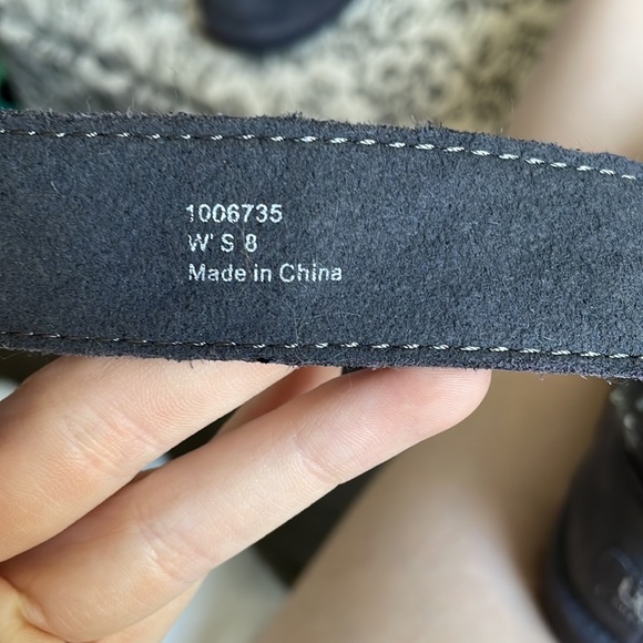 Cambridge Metallic Gray Fold-Over Ugg Australia Boots - Picture 8 of 10